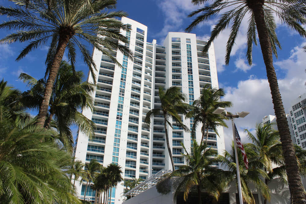 AquaZul Condos photo 2